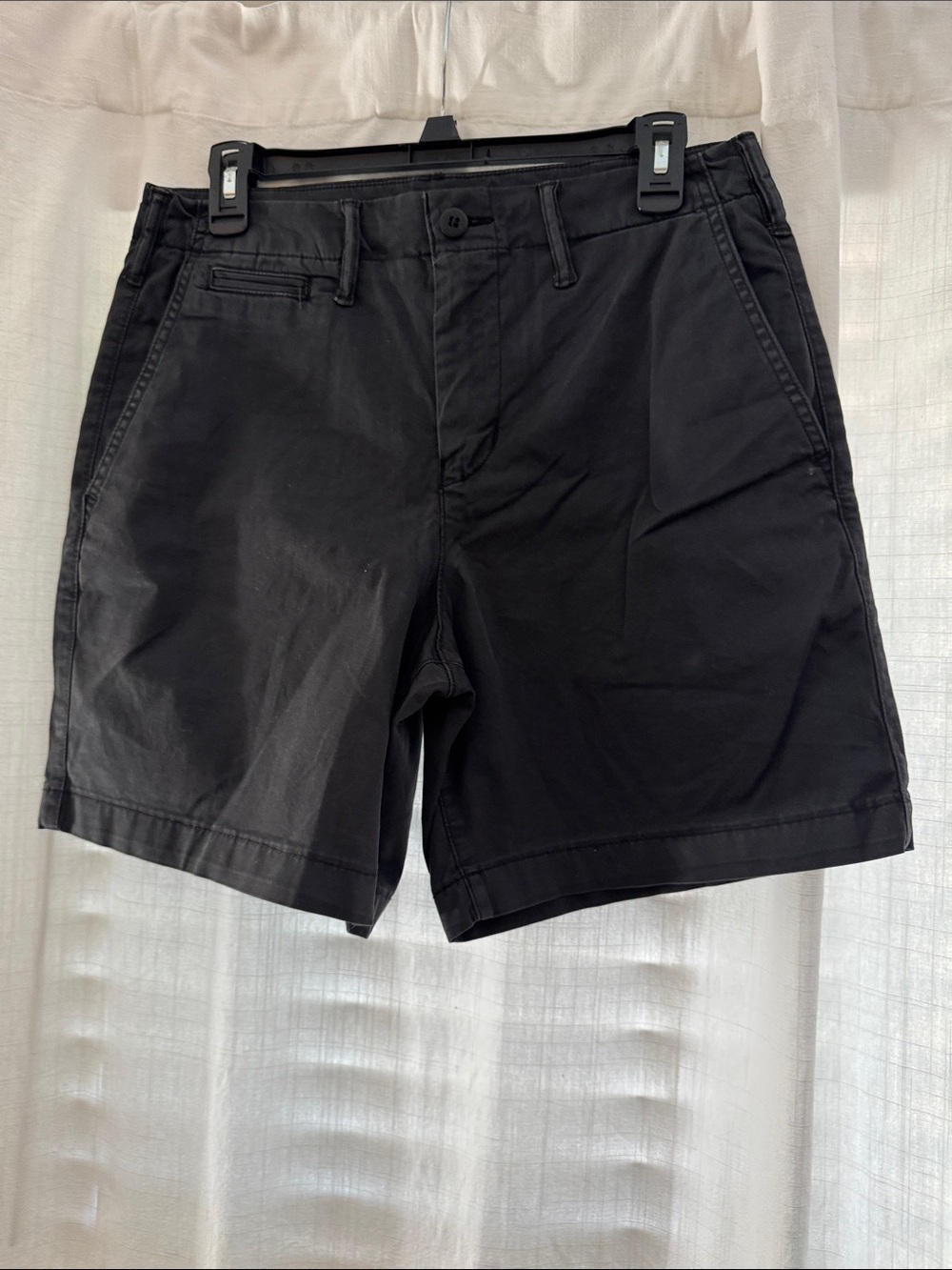 American Eagle Outfitters Men's Black Flat Front Chino Shorts